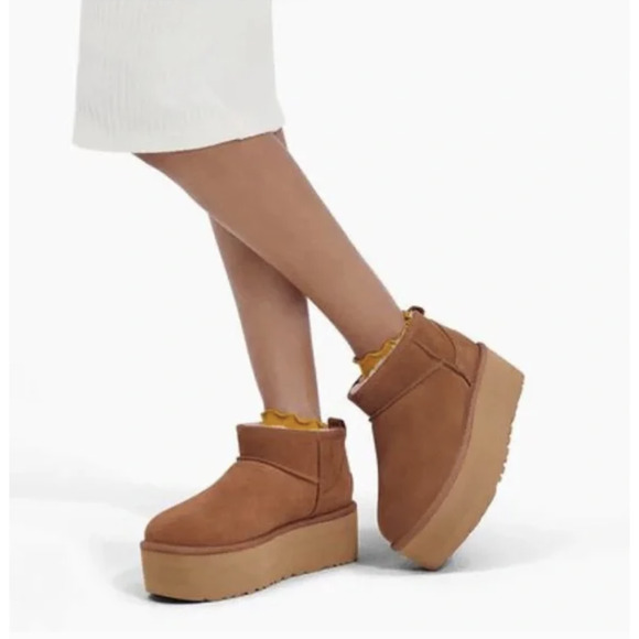 UGG Shoes - UGG Classic Ultra Mini Platform Boot- Chestnut Suede